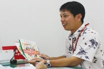 沖縄銀行 小波津卓也の写真