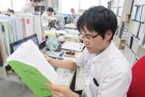 沖縄県環境生活部環境政策課環境評価班主任 新城洋明