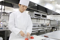 ザ・ナハテラス 与那嶺　裕子