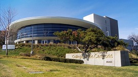 カレッジ・オブ・キャニオンズ